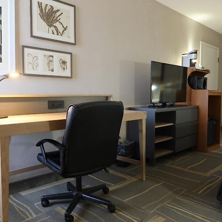 Greentree Inn & Suites Phoenix Sky Harbor Экстерьер фото