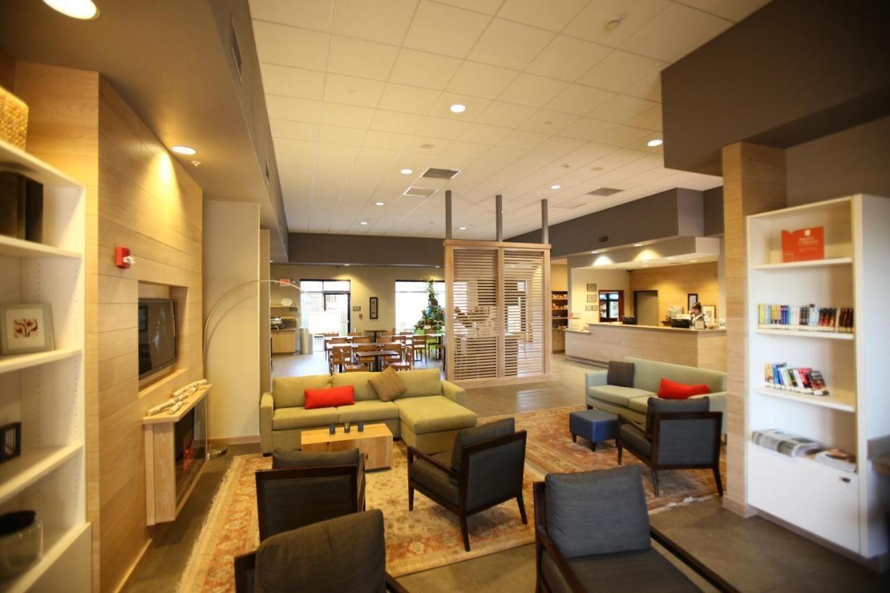 Greentree Inn & Suites Phoenix Sky Harbor Экстерьер фото