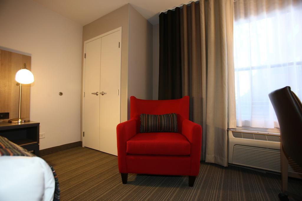 Greentree Inn & Suites Phoenix Sky Harbor Номер фото