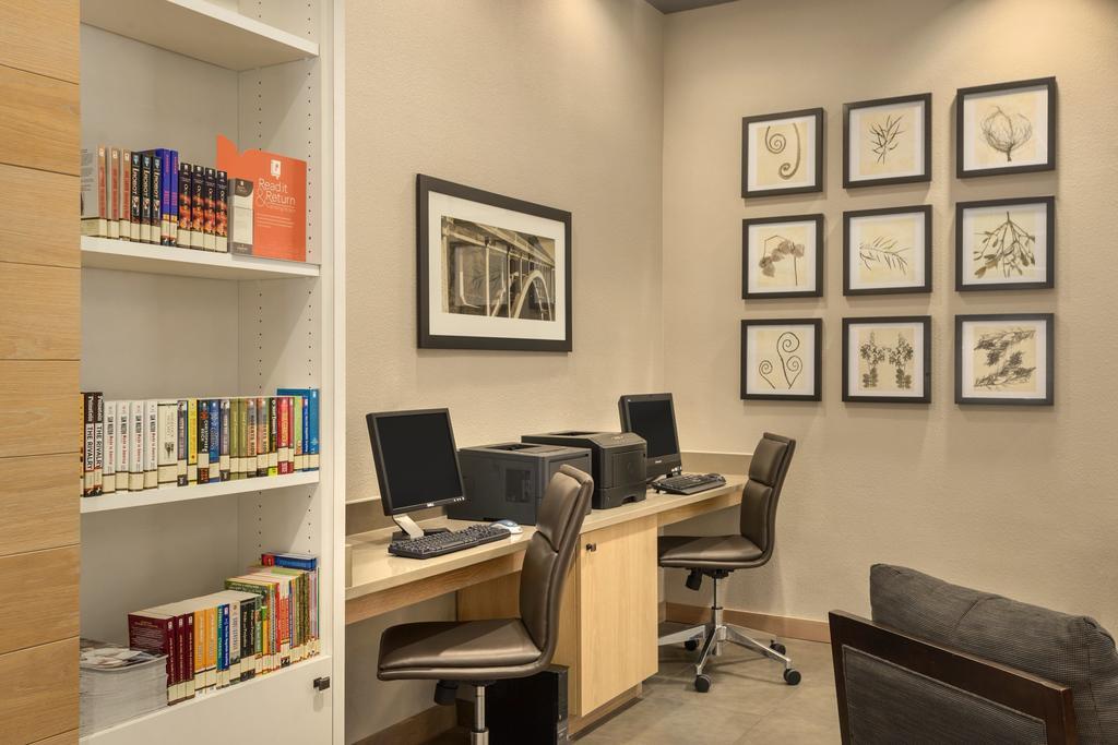 Greentree Inn & Suites Phoenix Sky Harbor Экстерьер фото