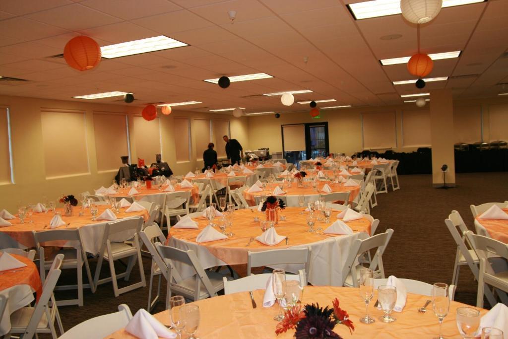 Greentree Inn & Suites Phoenix Sky Harbor Экстерьер фото