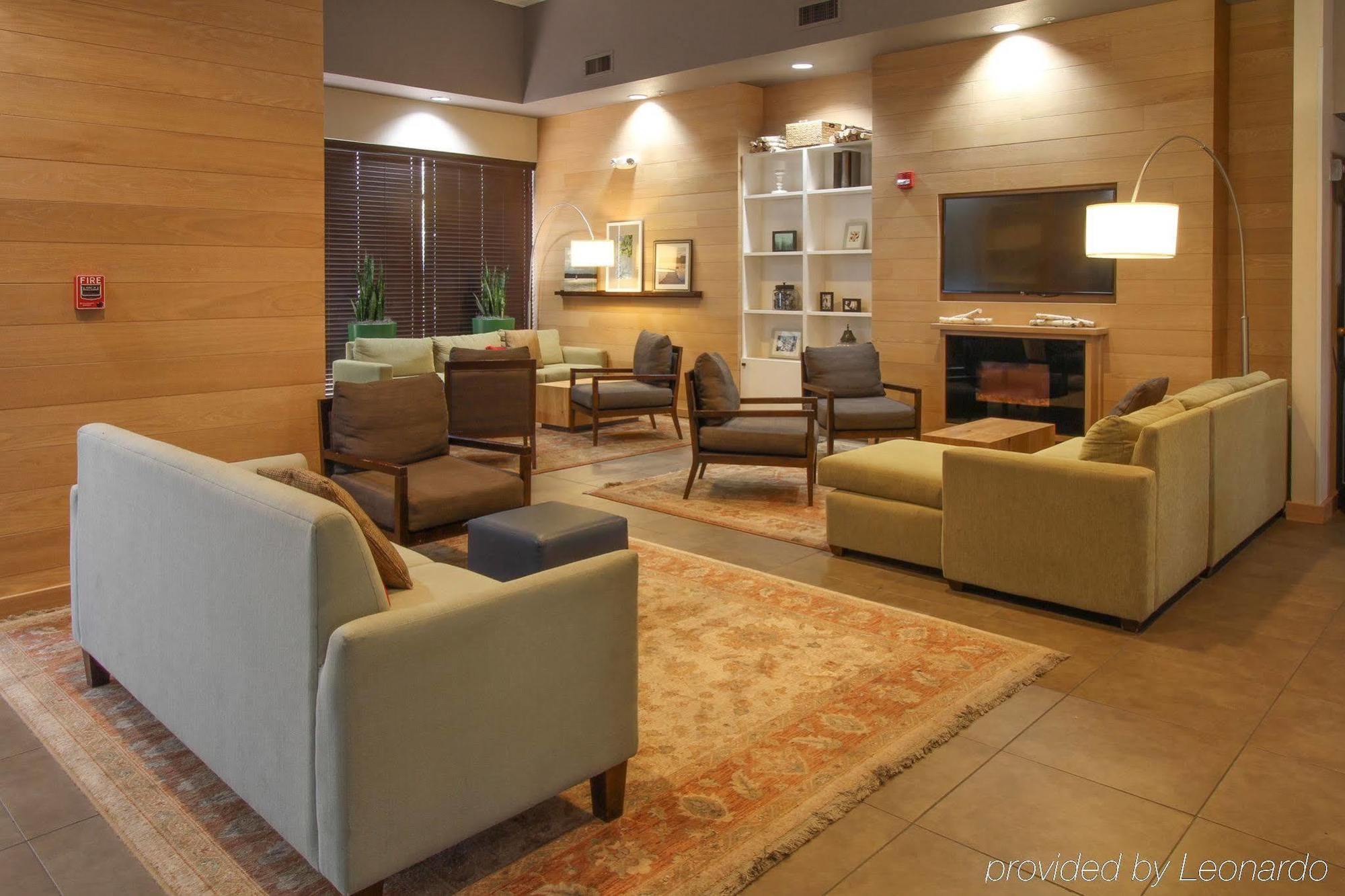 Greentree Inn & Suites Phoenix Sky Harbor Экстерьер фото