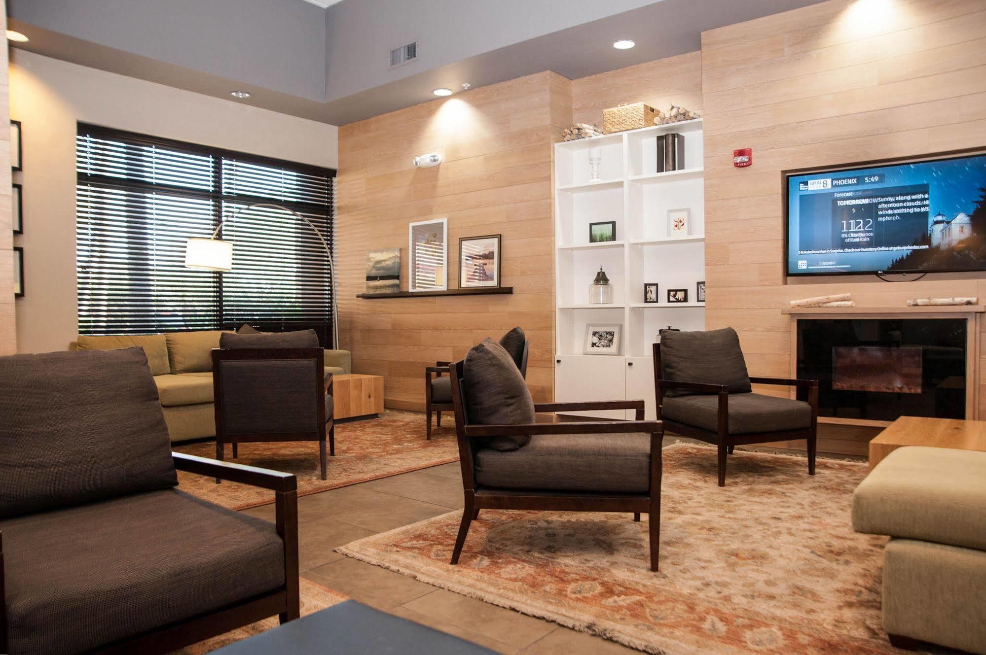 Greentree Inn & Suites Phoenix Sky Harbor Экстерьер фото