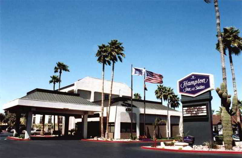Greentree Inn & Suites Phoenix Sky Harbor Экстерьер фото